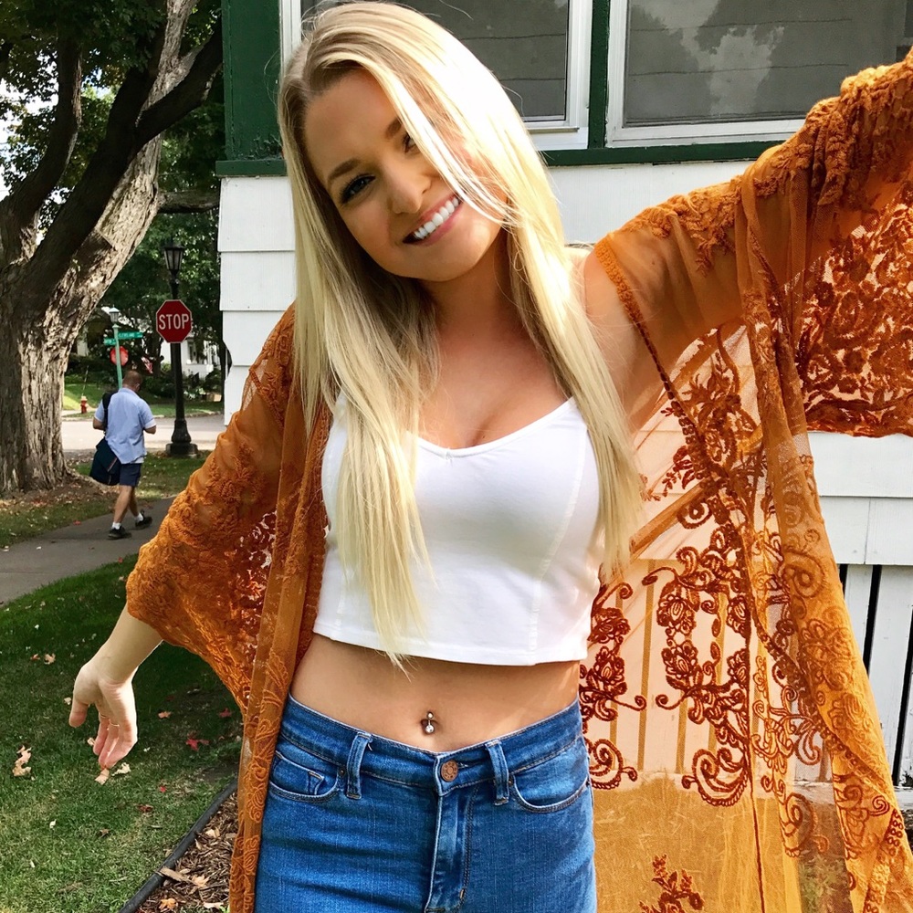 Meet your Posher, Taylor